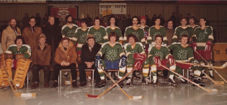 Smoke Eaters · 1981/82